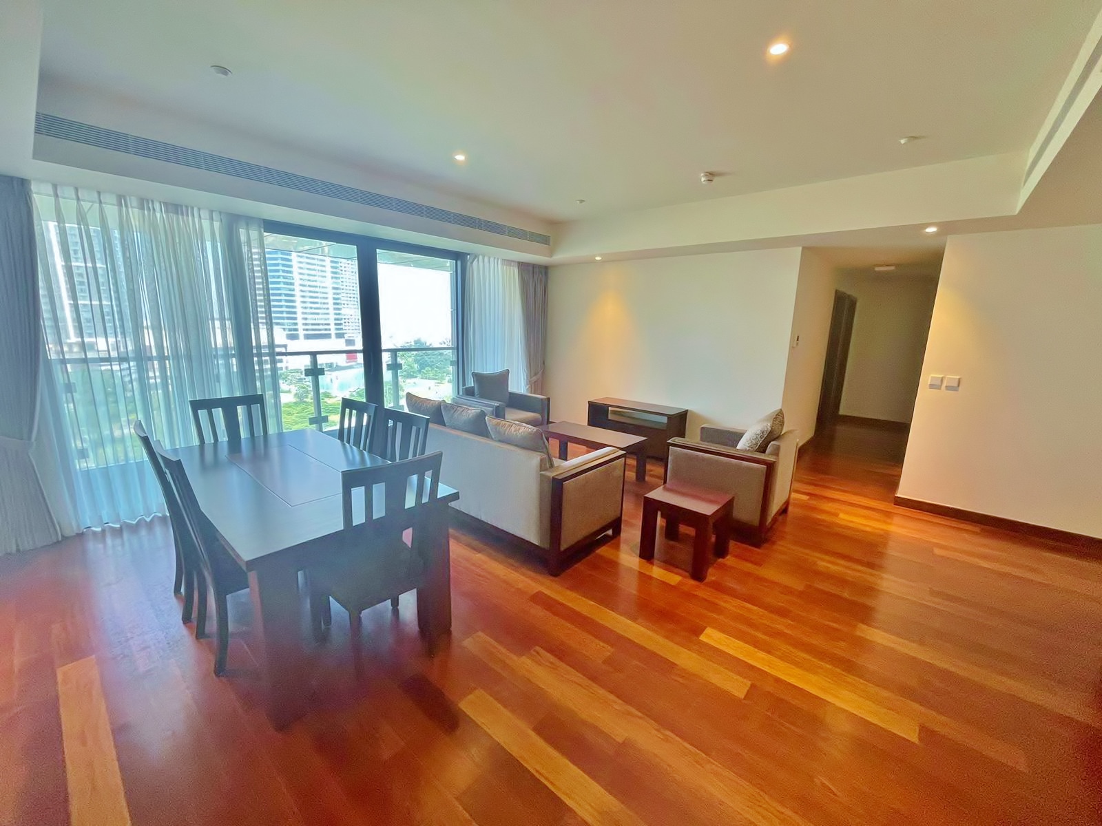 Three Bed Apartment for Rent in Colombo 02 [AR 35] Straight Sale