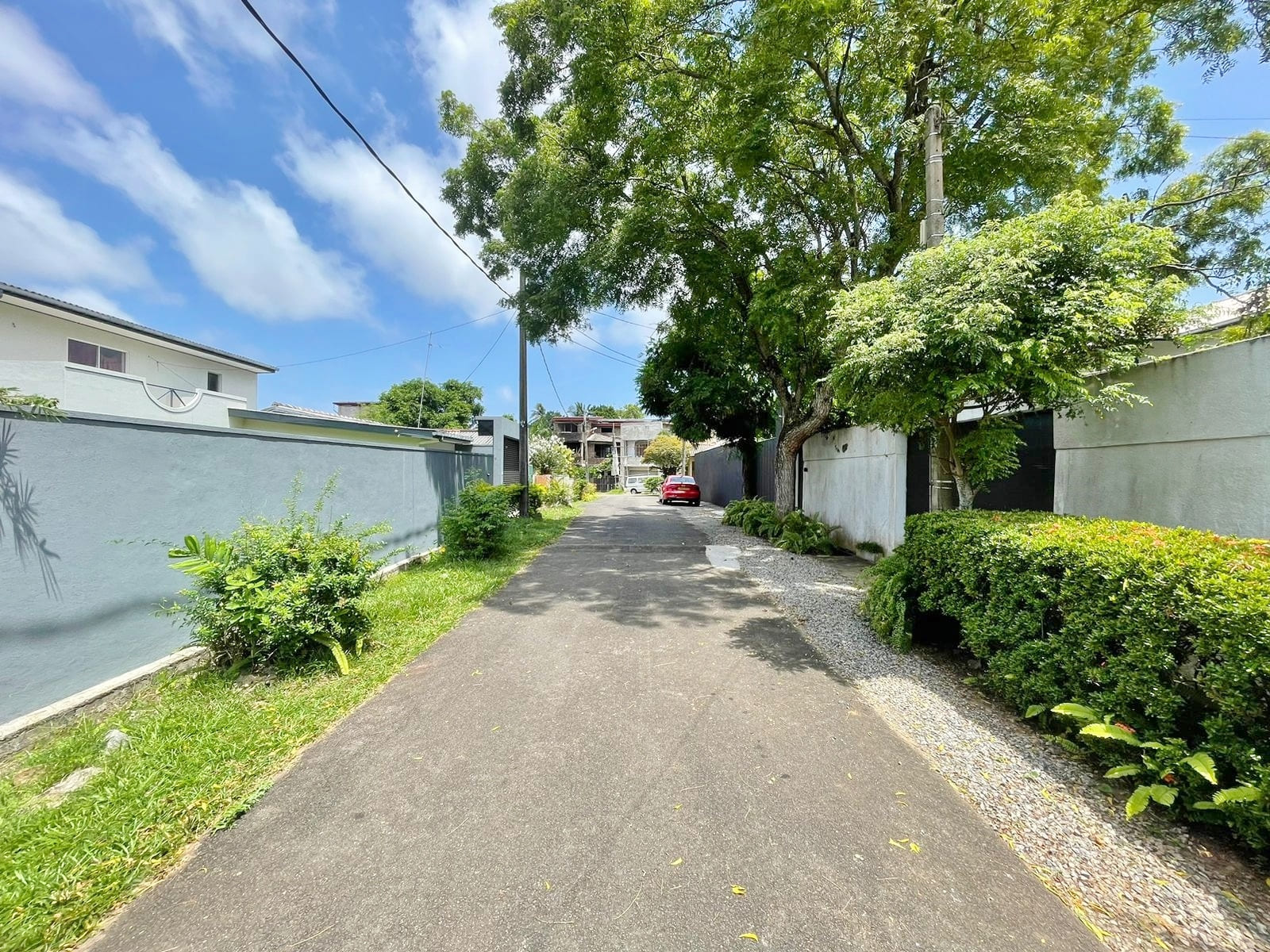 Land with House for Sale in Nugegoda [LS 91]