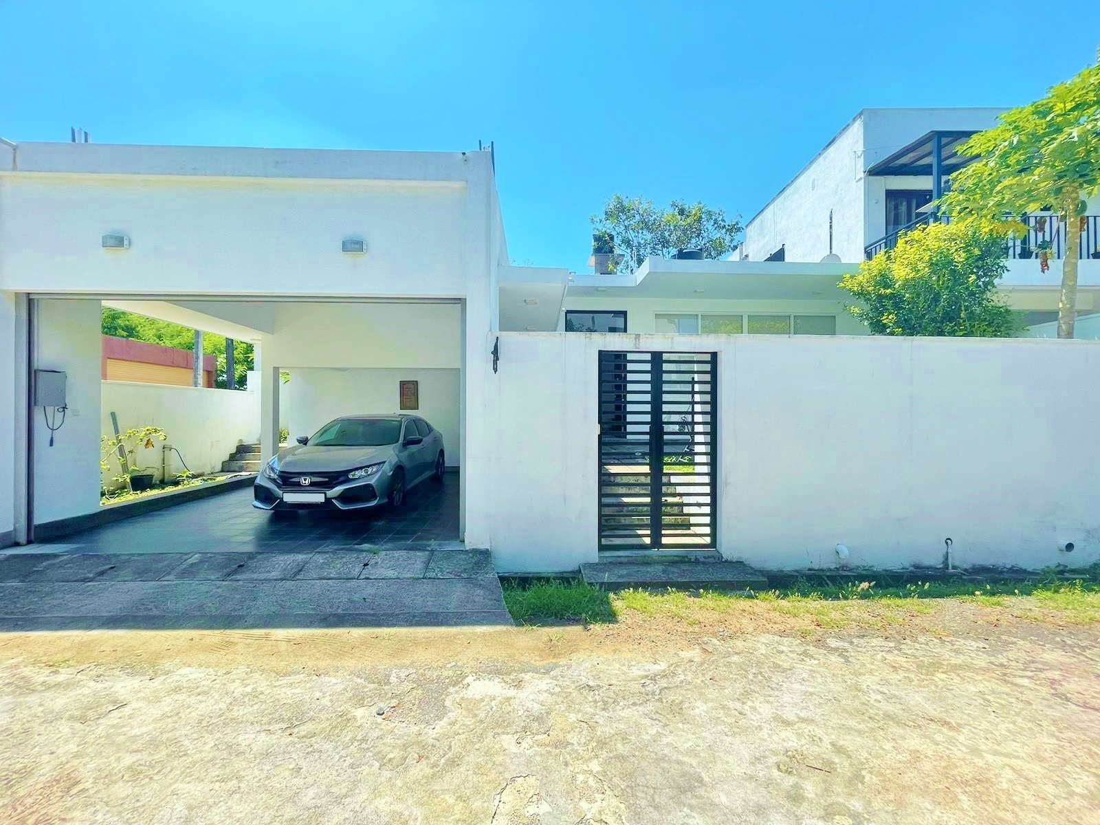 Part Completed House for Sale in Battaramulla [HS 13]