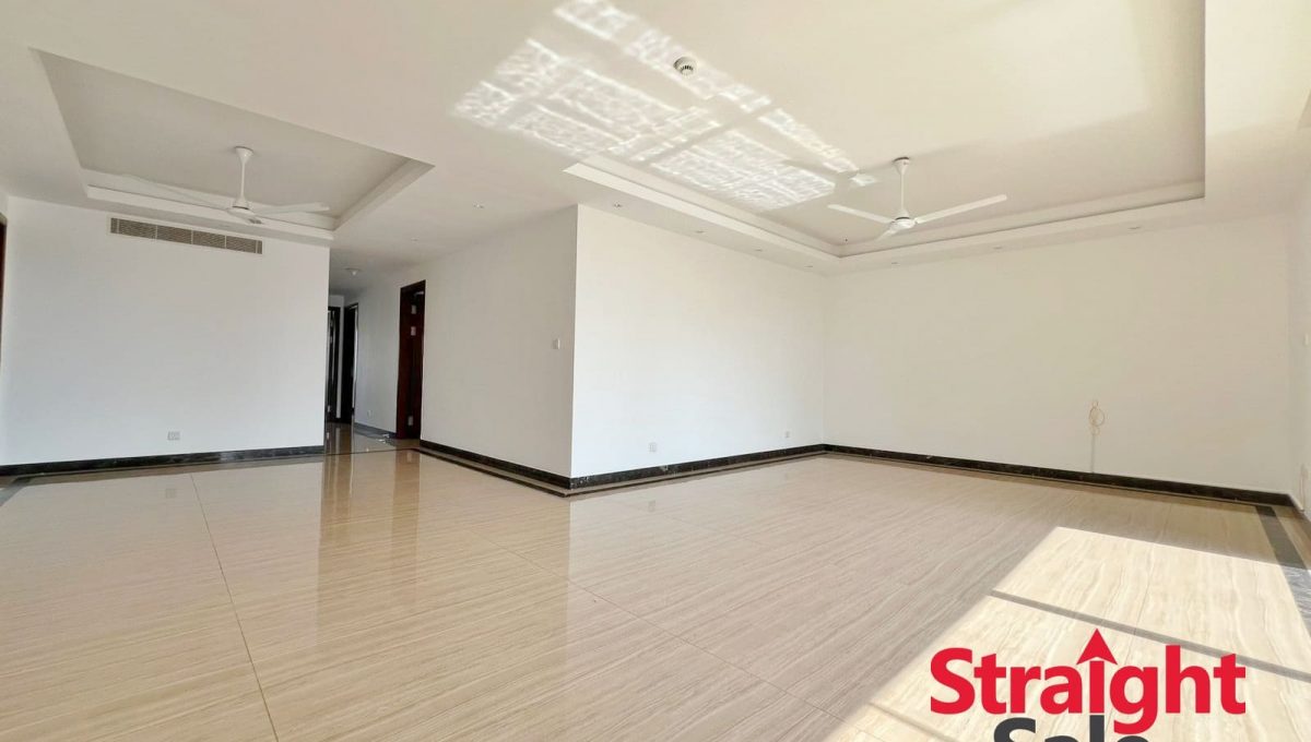 WhatsApp Image 2025-10-10 at 15.59.10