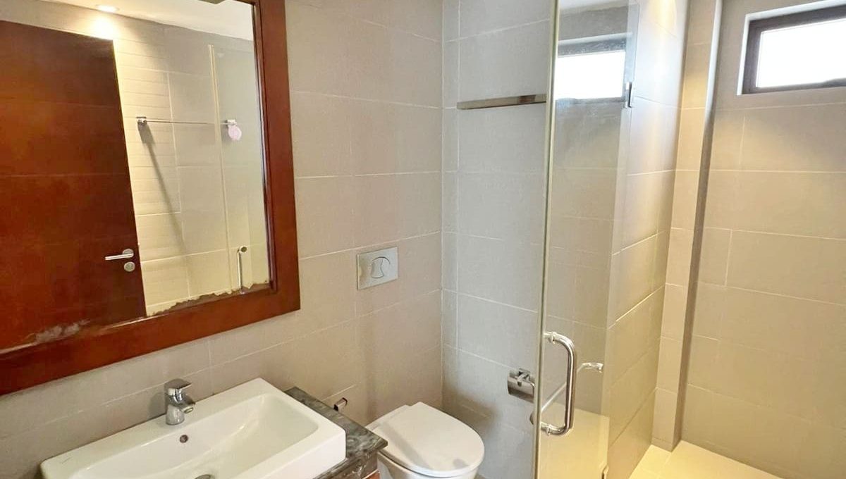 WhatsApp Image 2025-10-10 at 15.59.13 (1)