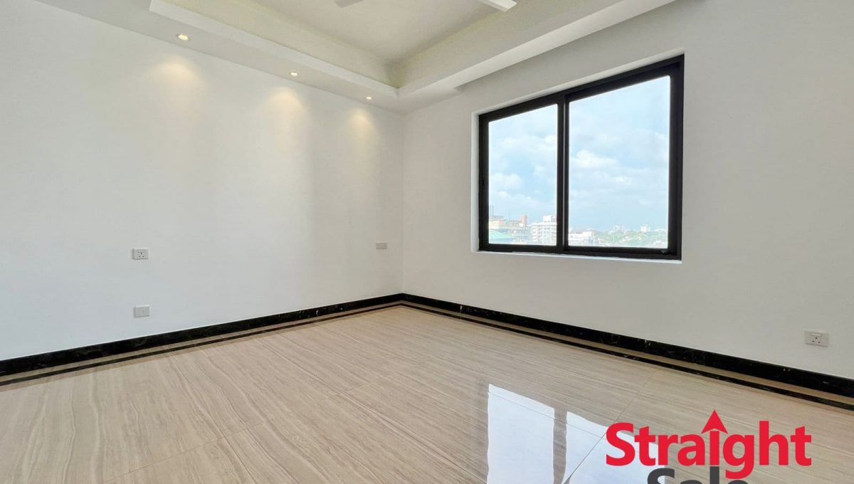 WhatsApp Image 2025-10-10 at 15.59.14