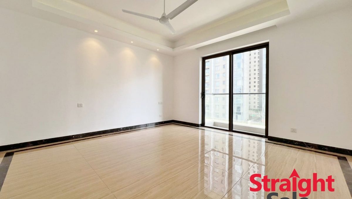 WhatsApp Image 2025-10-10 at 15.59.14 (2)