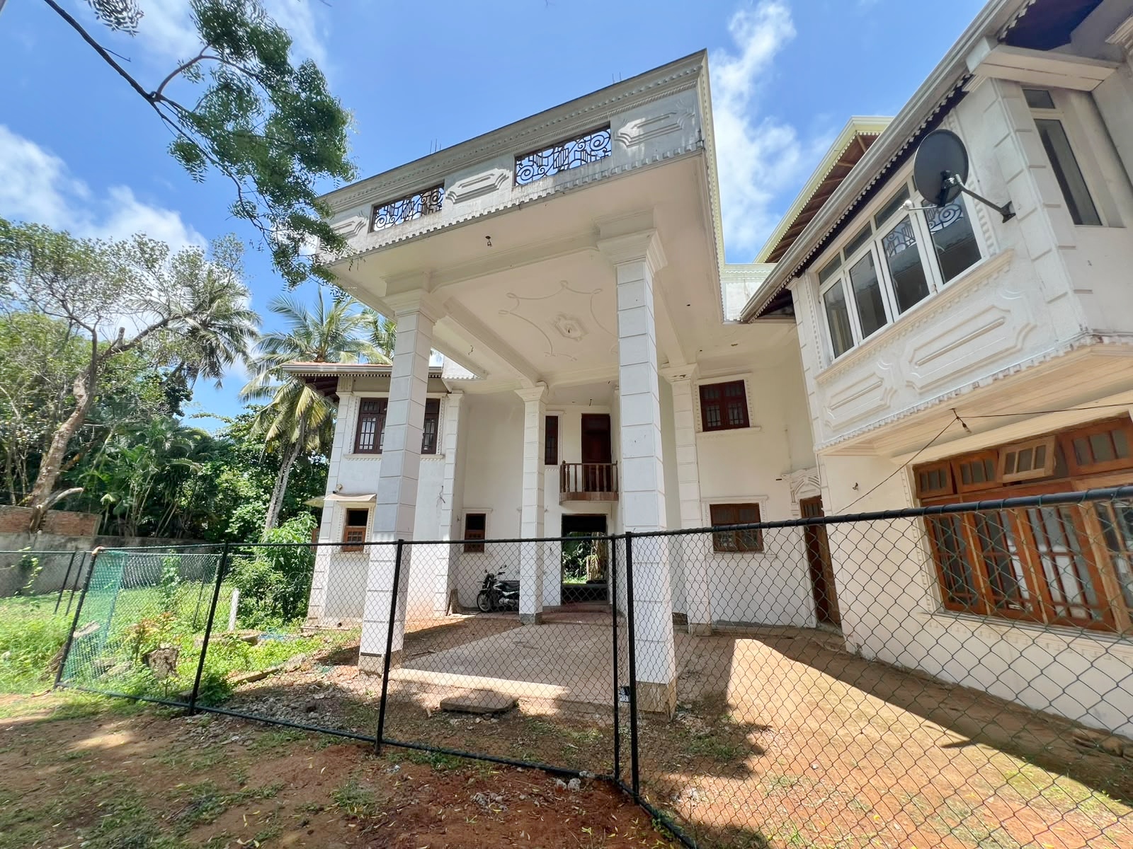 Part Completed Luxury Residence in Jayanthipura, Battaramulla [HS 08]